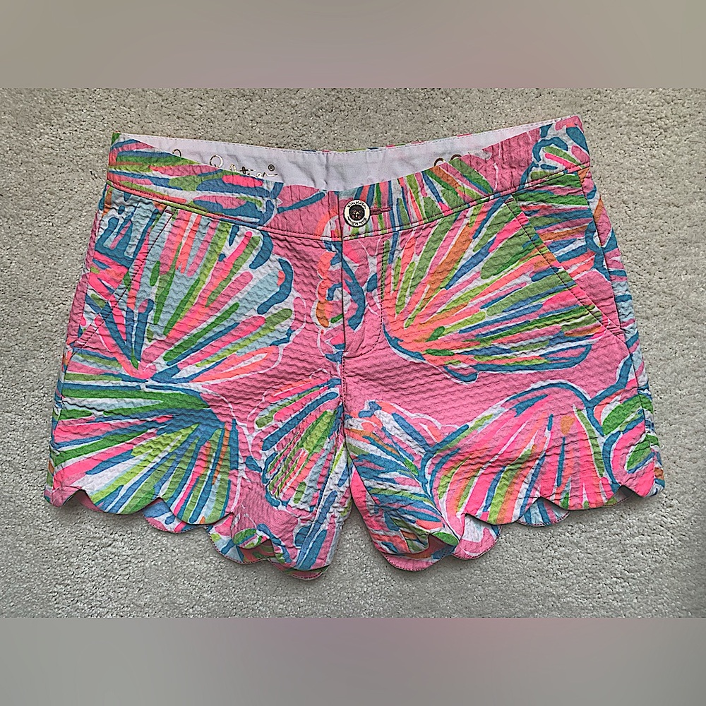 Lilly Pulitzer “The Buttercup” shorts, size 00, gently used, 100% cotton.